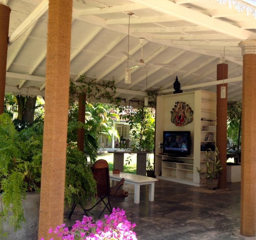 Fire Dragon Hideaway Hotel Negombo Kültér fotó