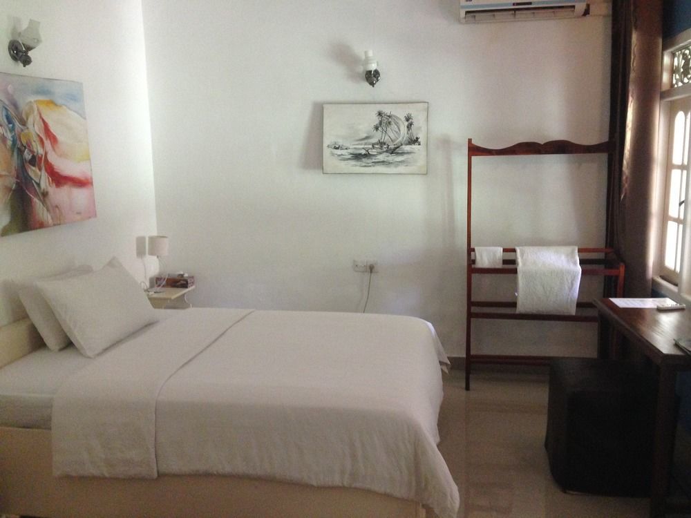 Fire Dragon Hideaway Hotel Negombo Kültér fotó
