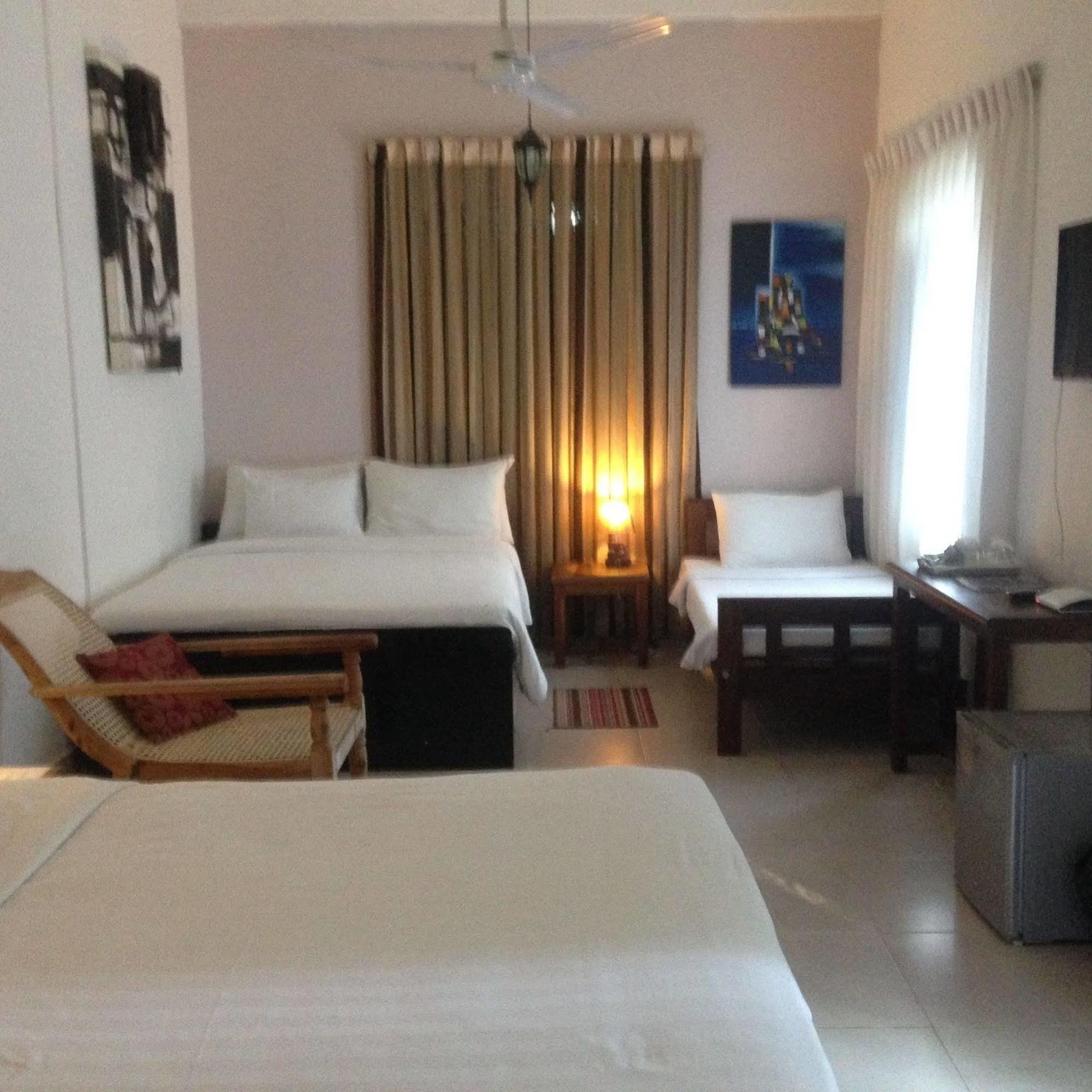Fire Dragon Hideaway Hotel Negombo Kültér fotó