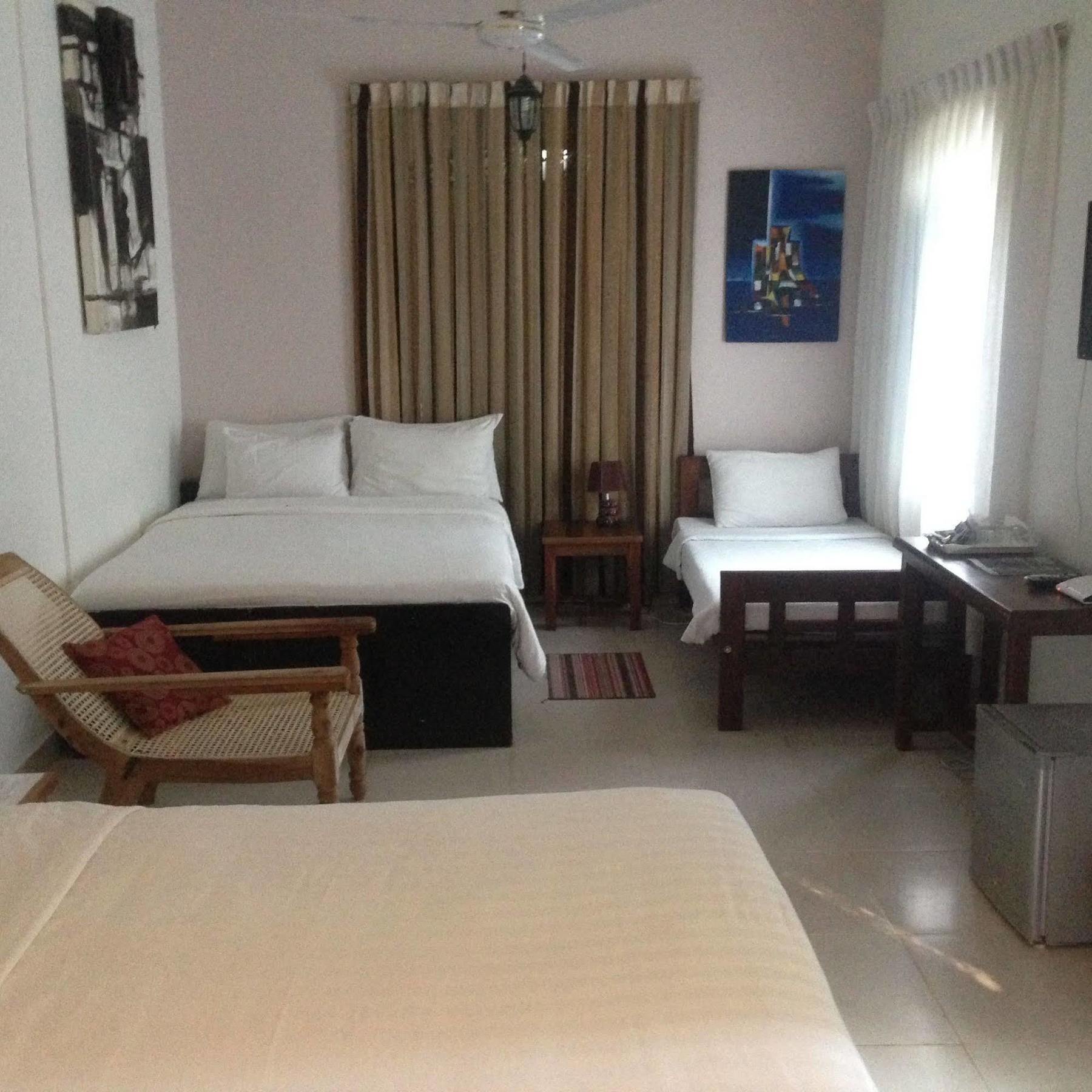 Fire Dragon Hideaway Hotel Negombo Kültér fotó